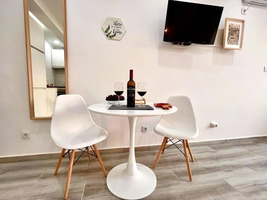 New-Romantic Studio Near The Beach! Paco de Arcos Exterior photo
